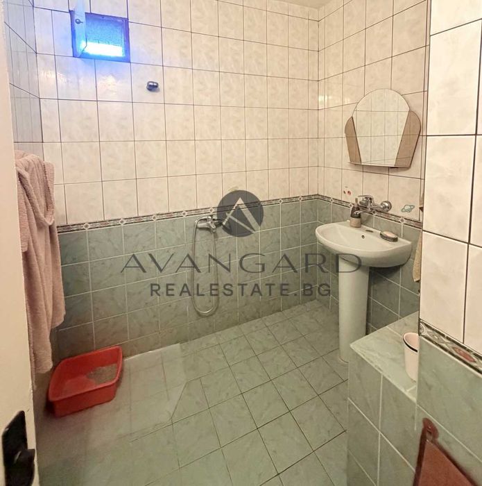 оф.24987 Тристаен обзаведен с реална квадратура/ Тракия