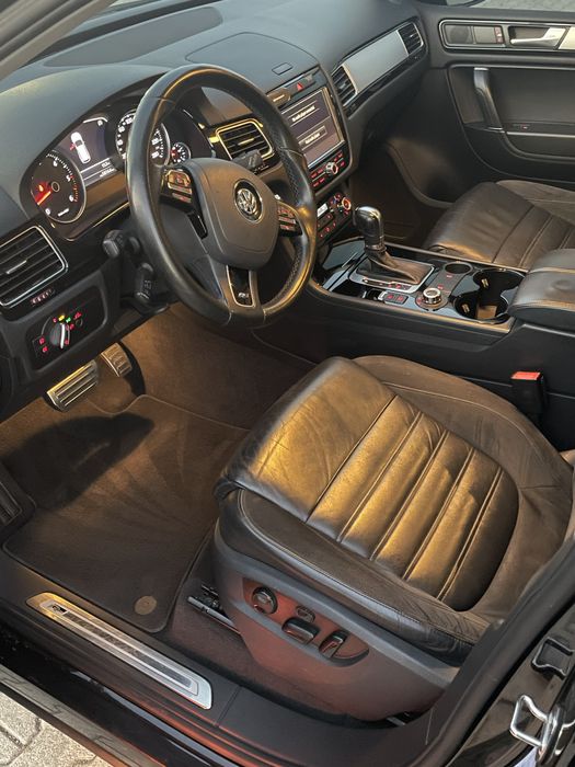 Volkswagen Touareg R line