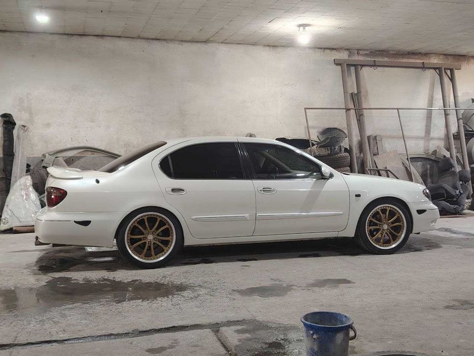 продаю Nissan maxima a33