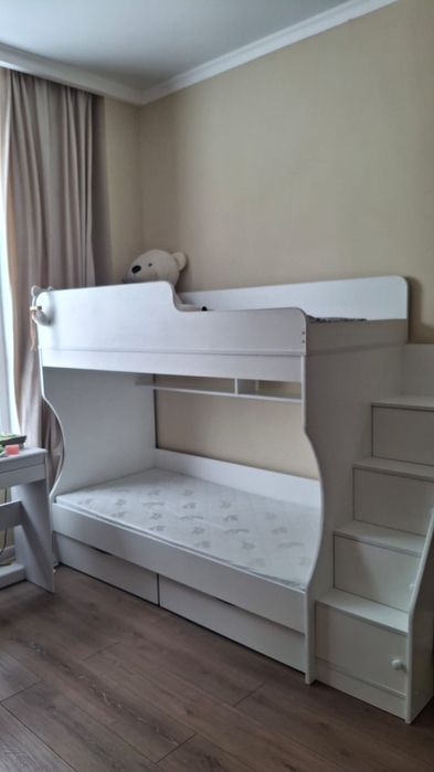 Продам 2 яросную кровать