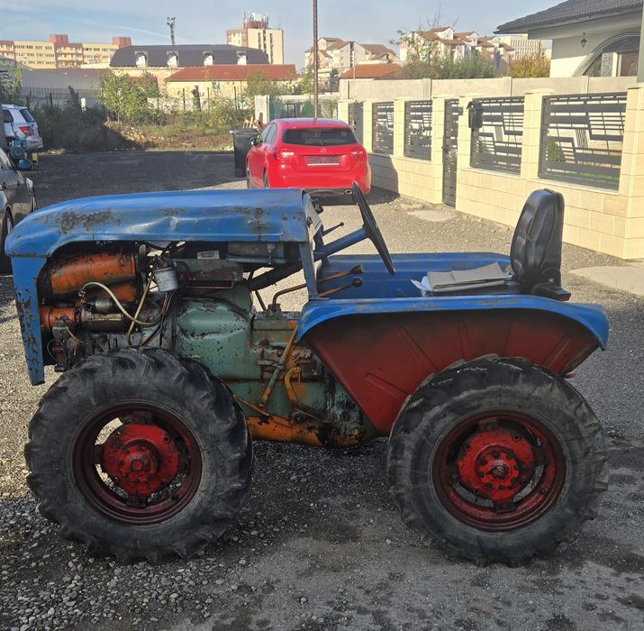 Tractoras 4×4 diesel Eron D 25D
