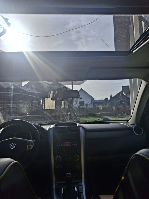 Vând Suzuki Grand Vitara
