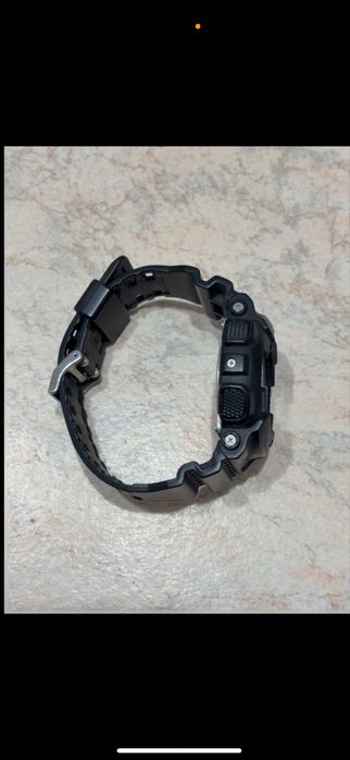 G shock часовник