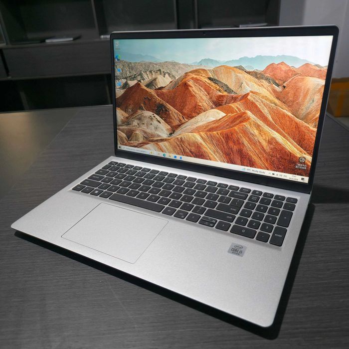 Dell i5 SSD 256/8 GB