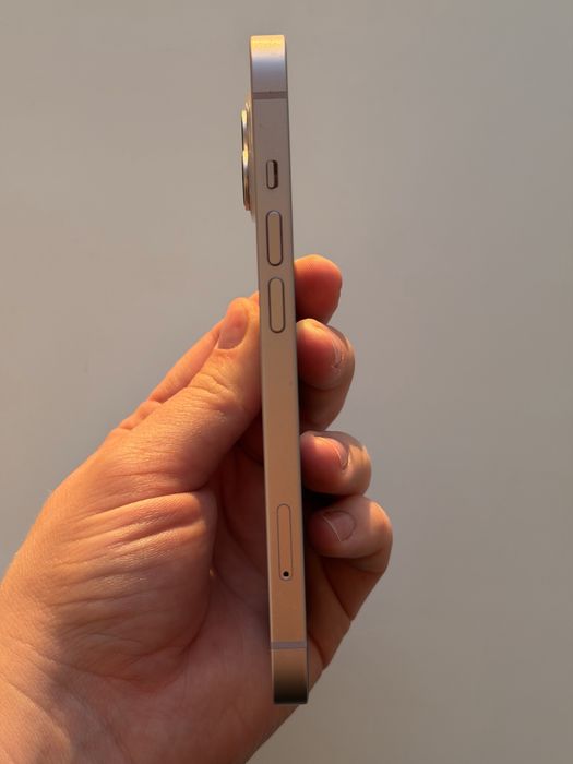 Продам iPhone 14