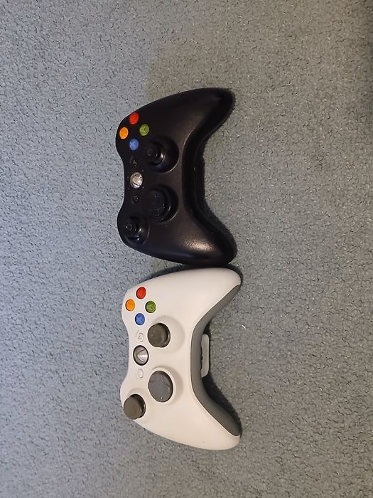 Vand xbox 360 . Negociabil