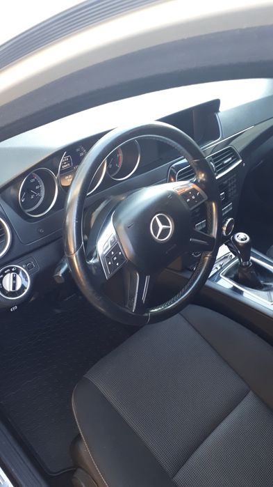 Mercedes c class w 204 cdi 2011 stare perfecta proprietar totul la zi