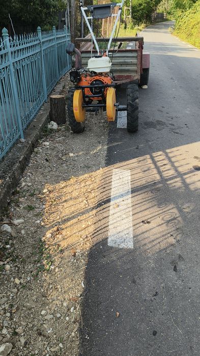 Vând motocultor 15 cai cu remorca