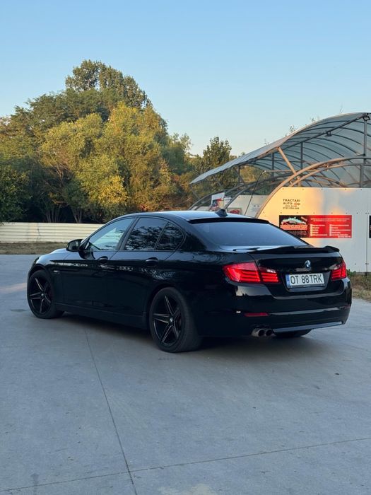 BMW 5 Series 2011 — imagine 3