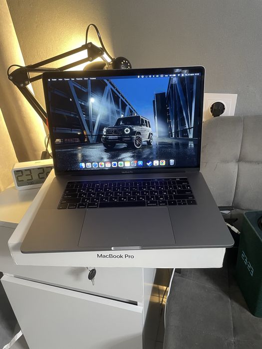 Продам MacBook Pro-15 16 gb ,7i