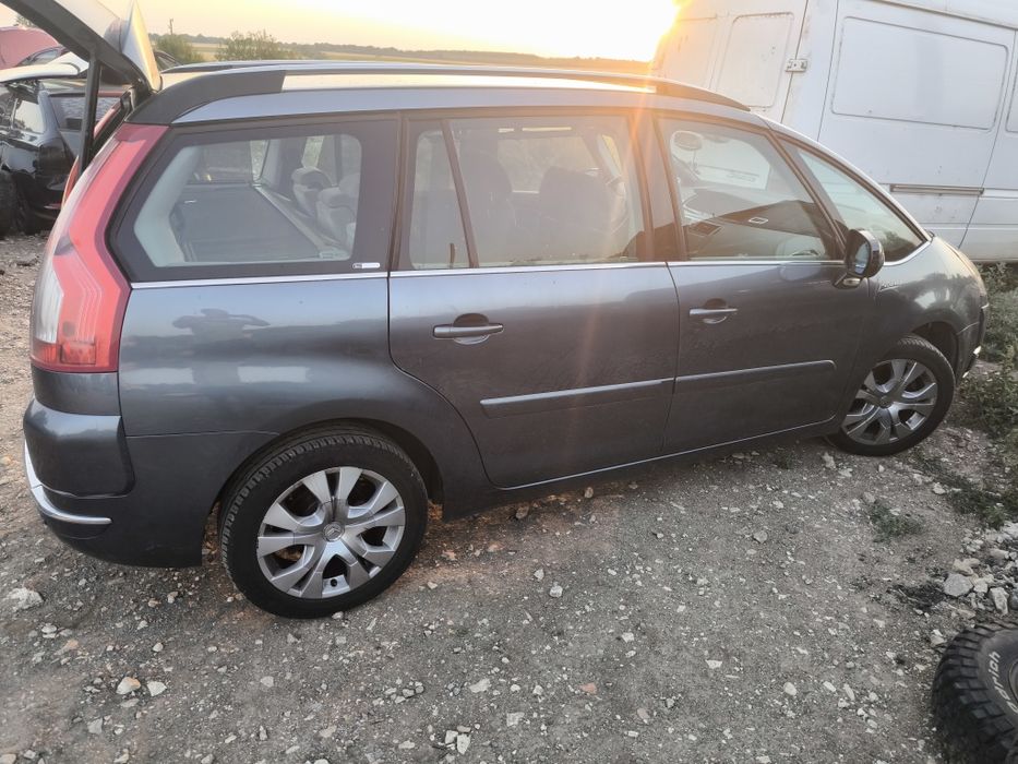 С4 Гранд Пикасо На части