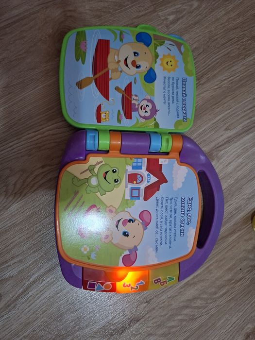 Продавам запазени играчки