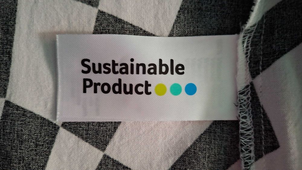 Дамска риза L с подарък сенки за грим