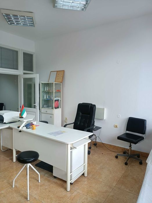 Продава се Двустаен апартамент в Смолян, Петровица - 60 кв.м за 1834 €/кв.м - Снимка #1