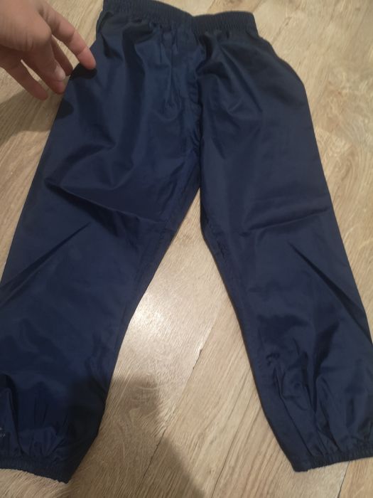 Pantaloni ploaie impermeabili.