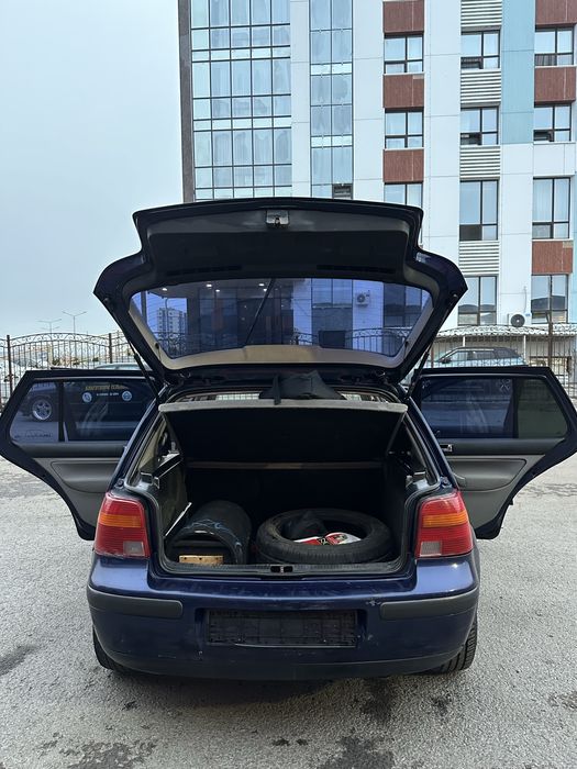 продам машину гольф 4 , 2002 года