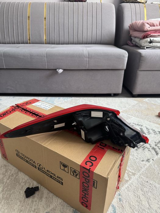 Задний фонарь камри 80