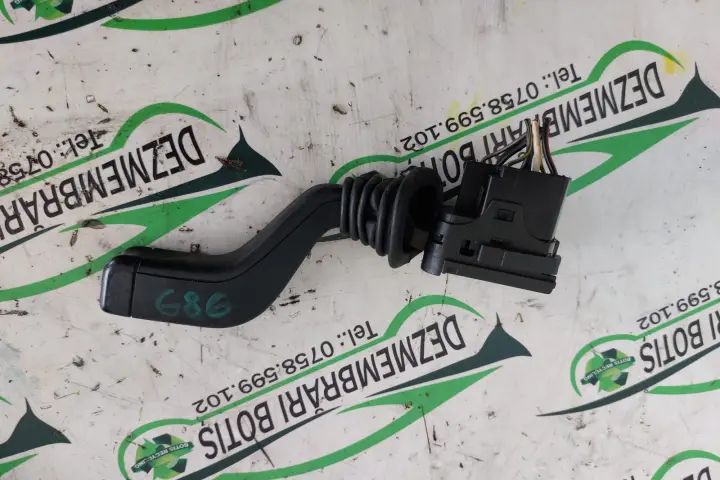 Maneta semnalizare 90 560 990 Opel Zafira 2003 2.0 DTI MT (101 hp)