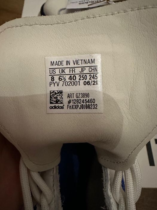 Adidasi originali Ivy Park noi