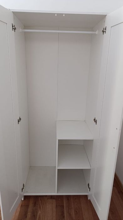 Шкафы для одежды