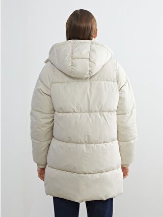 Куртка зимный бежывый