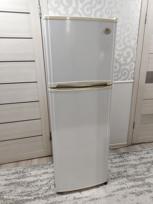 Холодильник LG Fresh Master 2х камерный