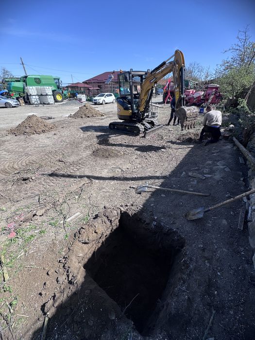 Miniexcavator Nou de inchiriat inclusiv Picon