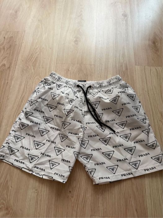 Бански Nike, Prada