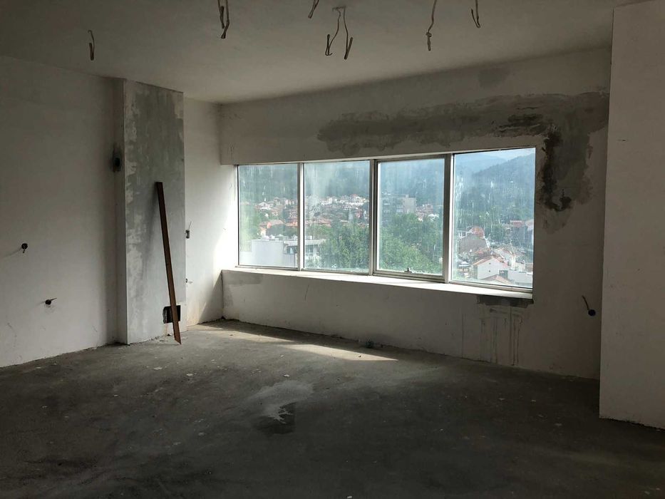 Продава се Тристаен апартамент в Асеновград - 111 кв.м за 1073 €/кв.м - Снимка #1