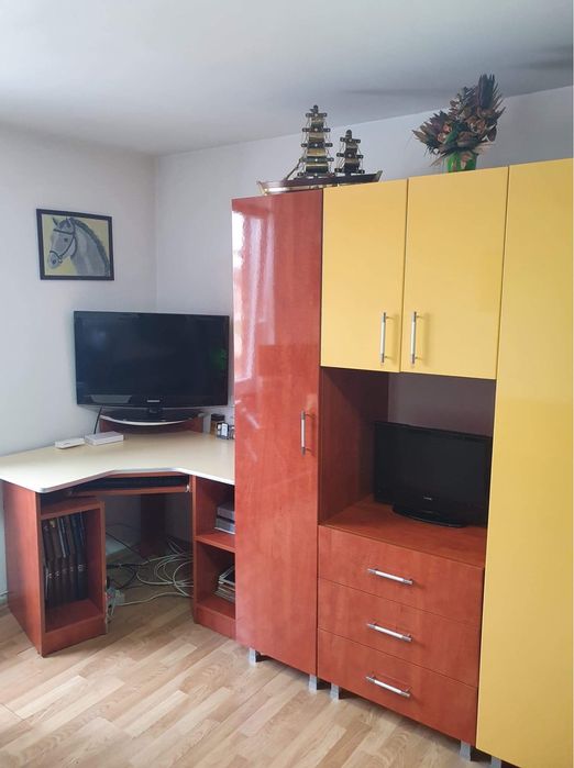 Mobilă de cameră din cu uși postforming+ birou