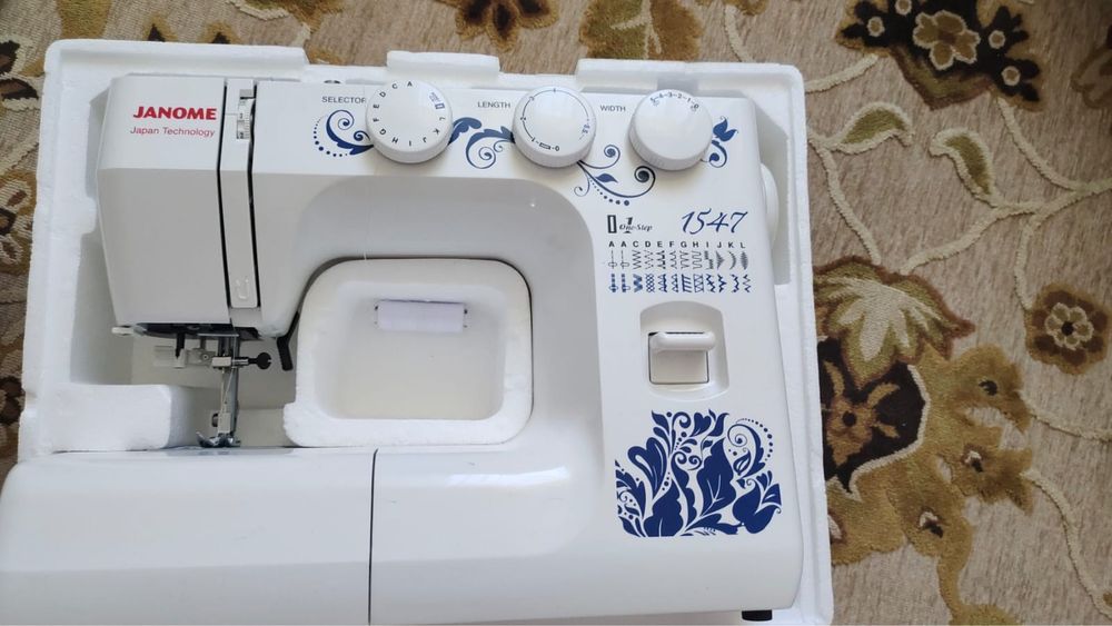 Новая Janome 1547 полный комплект