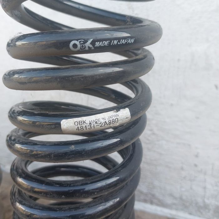 Пружины на тайота  Креста Марк2  оригинал