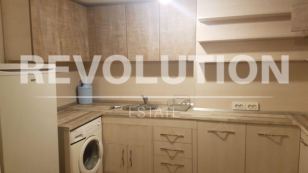 Дава се под наем Едностаен апартамент в Варна, Левски - 25 кв.м за 225 € - Снимка #5