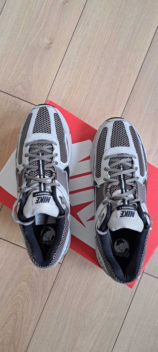 Nike Zoom Vomero 5