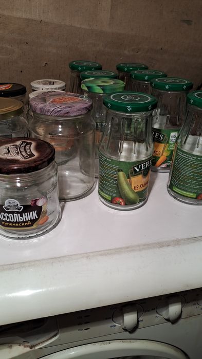 Продам  банки стекло. 0.5