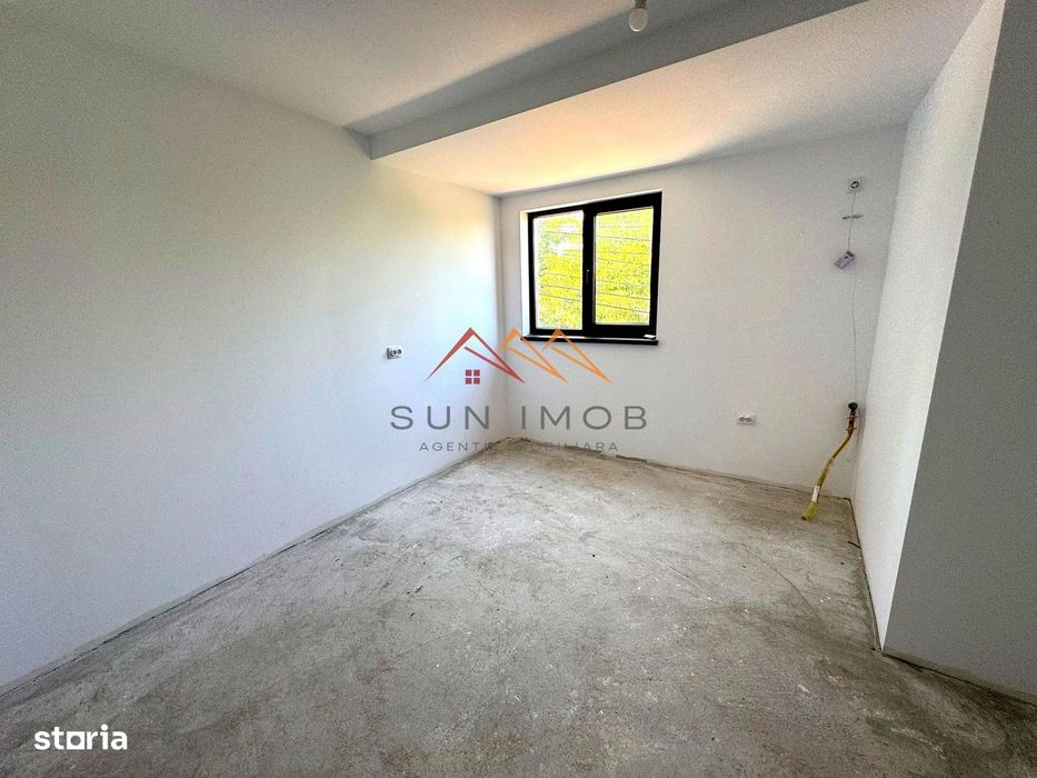 Casa P+E+M 5 camere, an 2019, renovat 2023, toate utilitatile