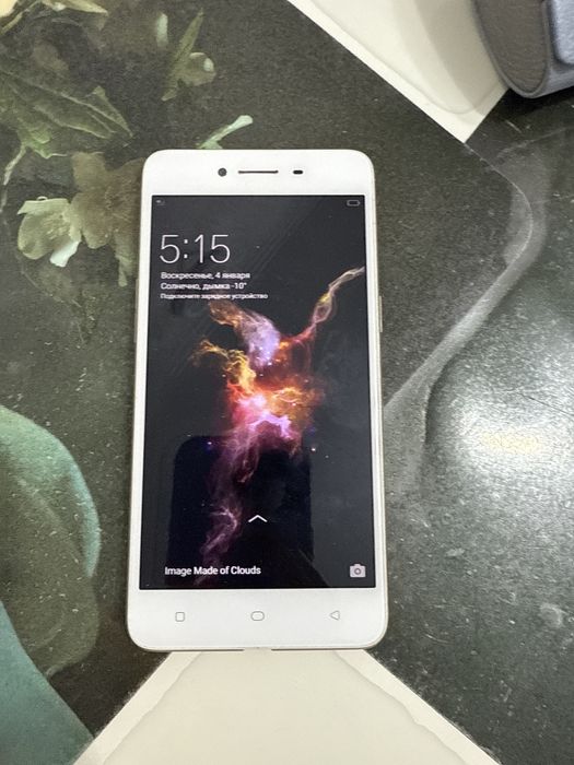Продам OppoA37fw в хорошем состоянии для связи,  очень удобный