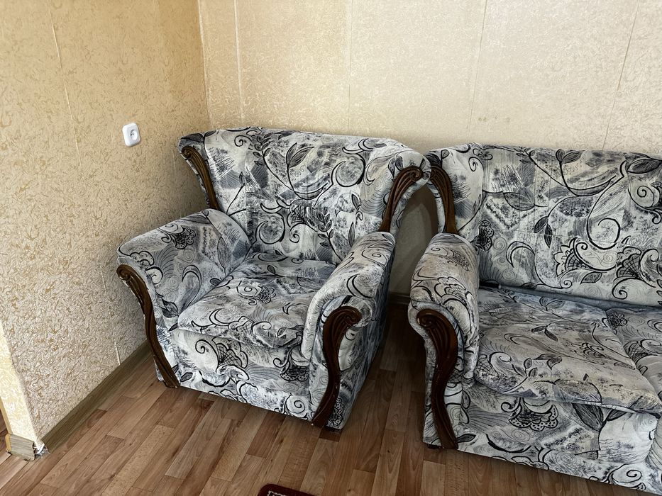 Отдам даром диван раскладной