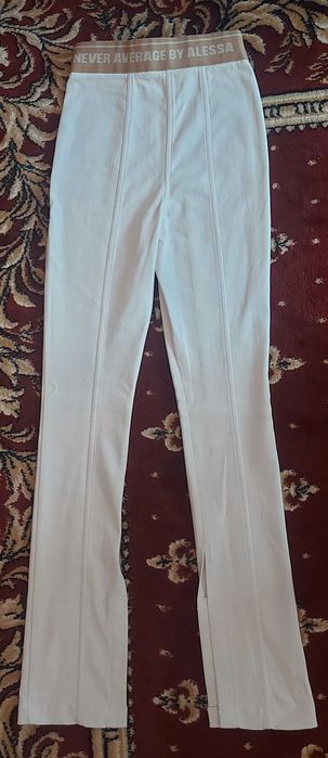 ALESSA-adore you Дълги Дънки с Шлиц-Soft Beige