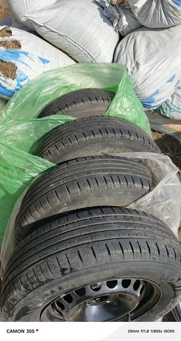 Шины с дисками и калпаками на кобальт