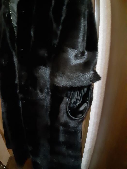 Продам норковую шубу