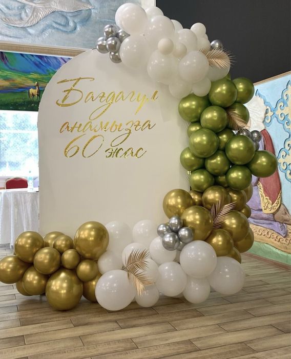 каркас, мольберт на прокат/аренда, надпись