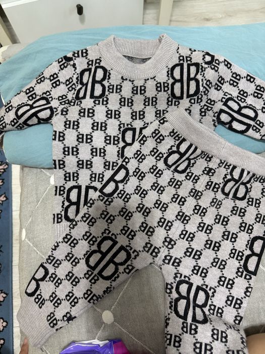 Детский костюм для мальчика.