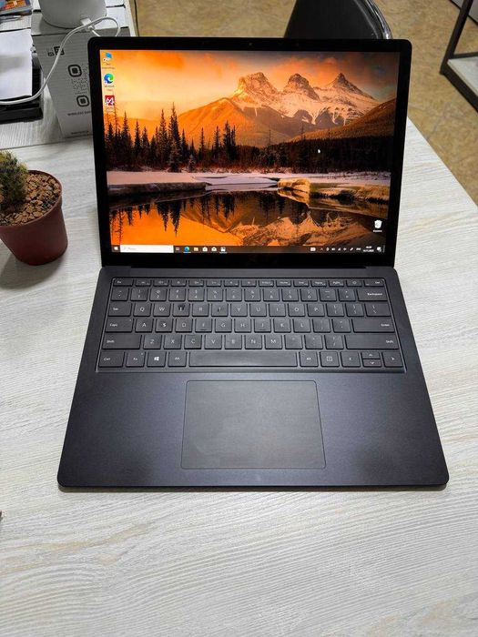 Surface Laptop 4 Black 13.5” 2,5K IPS I7-1185G7 сенсор 16GB/256GB NVMe