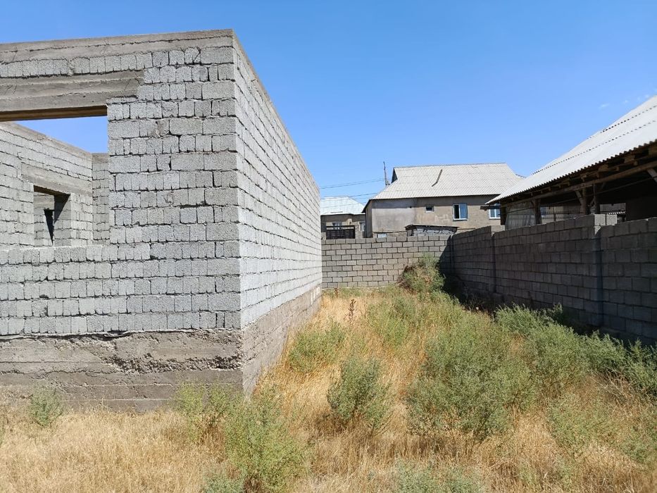 Тез арада толық бітпеген үй сатылады