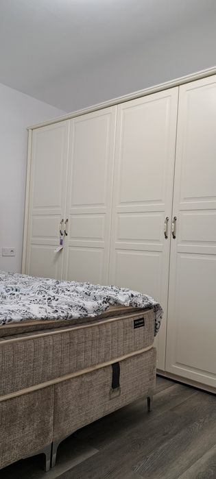 Inchiriez pe termen lung apartament 2 camere  recent renovat  utilat cplet