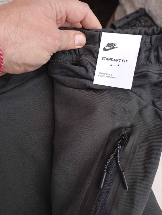 Nike Tech Fleece T-shirt & Short Промо комплект