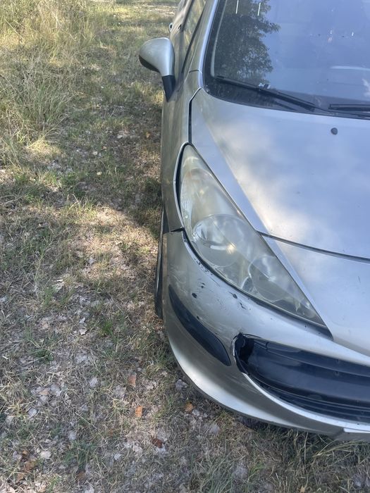 Dezmembrez peugeot 207 1.6 hdi 90 /109 cp