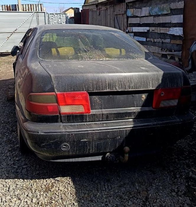 Тойота Карина Е  2.0