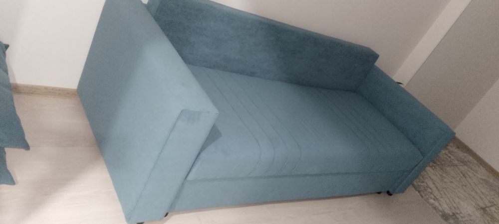 Продам диван в связи ненадобностью